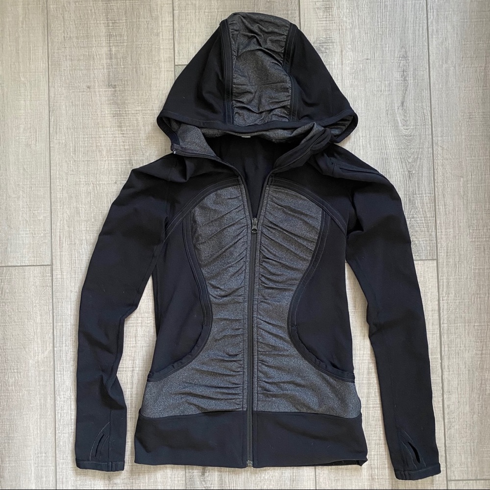 Lululemon Jacket with Hood - Black/Gray - Size 4